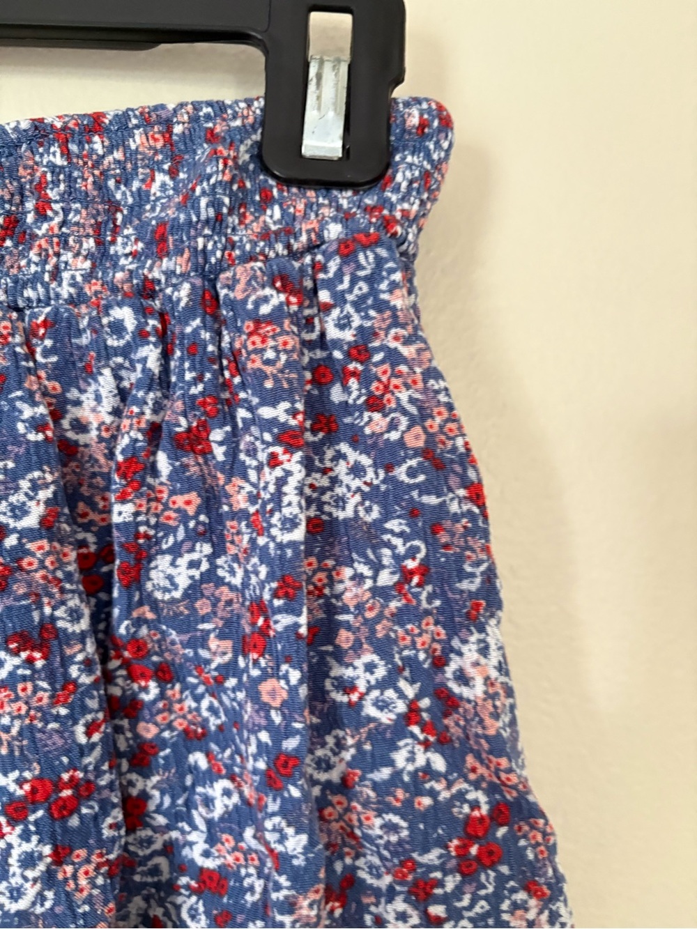 Xhilaration Blue Floral Smocked Waist Lace Shorts Size Small - Picture 4 of 9
